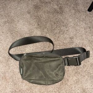 Everywhere Belt Bag 1L